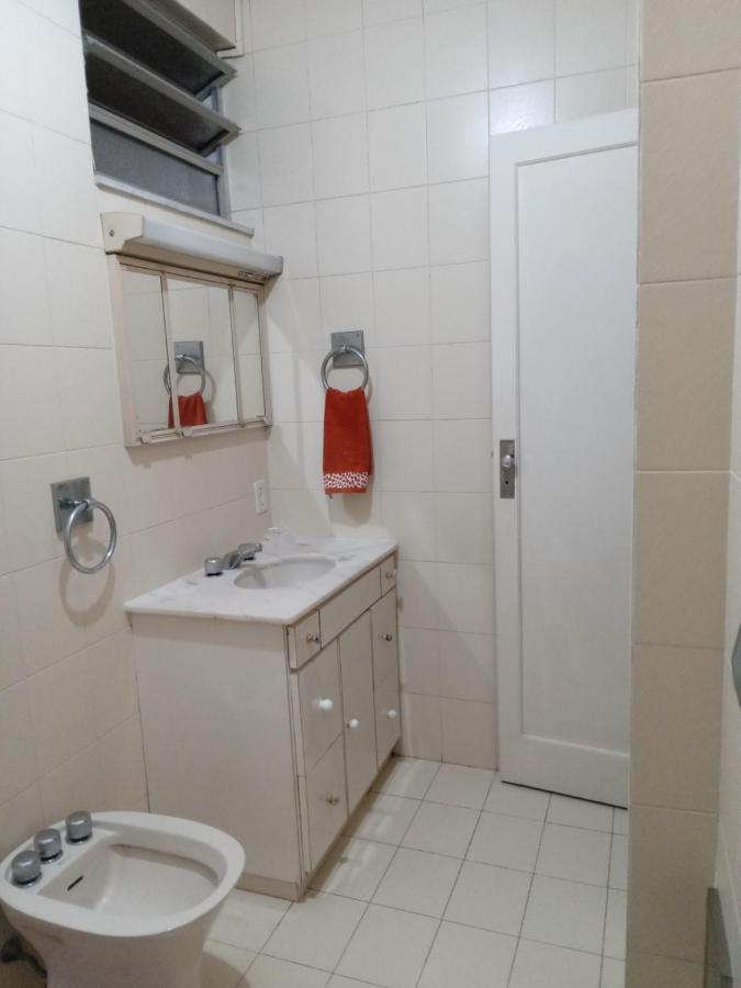 Copacabana Uma Quadra Da Praia Рио-де-Жанейро Экстерьер фото